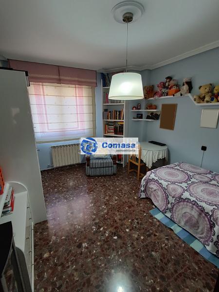 Foto 19c9cdc0-1d2c-4460-95c1-f99ab9193a63. Casa amb calefacció aparcament a Martos