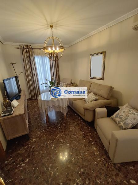 Foto 614da594-a0d6-4370-9b77-45dfdabe23c3. Casa amb calefacció aparcament a Martos