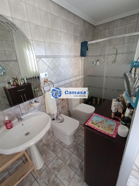 Foto a23a0d16-0446-4029-9ed2-010ce50b846b. Casa amb calefacció aparcament a Martos