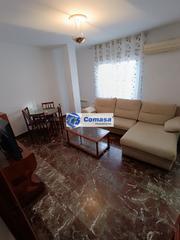Miete Etagenwohnung in Martos. Piso  martos arrayanes