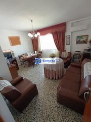 Pis a Martos. Piso  martos cuartel