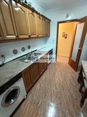 Etagenwohnung in Martos. Piso  martos parque