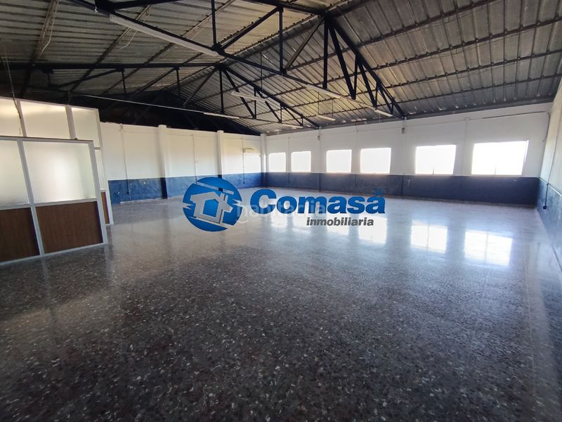 Foto 5eb219bc-e88d-4bf0-bb93-a6117ab4e7fb. Nau industrial a Martos