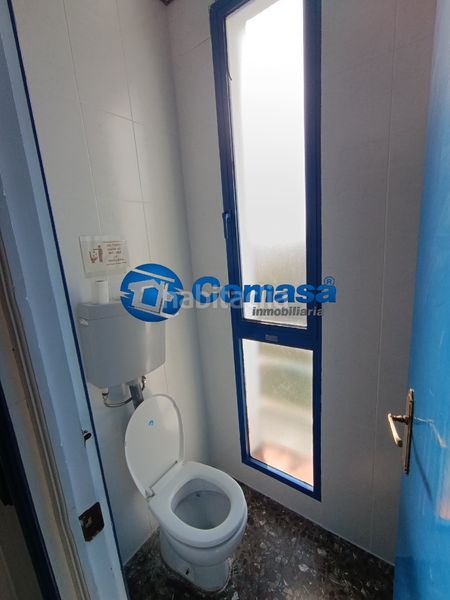 Foto 89d4f2e0-67f2-4be8-bace-d27997802eec. Nau industrial a Martos