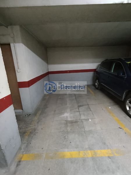 Foto b99f96d1-a51e-466c-a736-f5cd9460d122. Piso  centro en Martos
