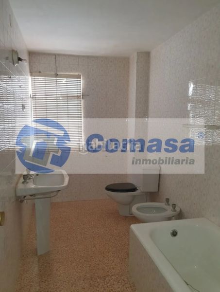 Foto e51bab2d-1792-4691-9fd0-49a059cfa94a. Piso  parque en Martos