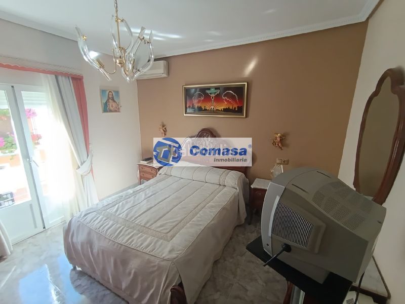 Foto ee29f70d-6053-4ab5-a00a-14aba18a0d2e. Casa amb calefacció a Martos