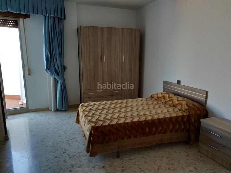 Foto 9a108fed-7521-413f-8677-d0555e7828cf. Rent flat with heating in Martos