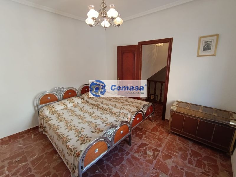 Foto 28be37af-e4da-418b-ada1-311c9be3f7f6. Casa amb aparcament a Fuensanta de Martos