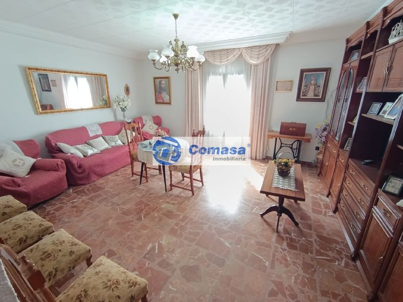Foto bd23a634-7dfe-4023-ba7c-a020586d987d. Casa amb aparcament a Fuensanta de Martos