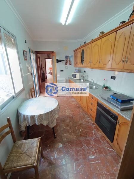 Foto c043e76f-2122-49a9-8a56-f5605023e4c5. Casa amb aparcament a Fuensanta de Martos