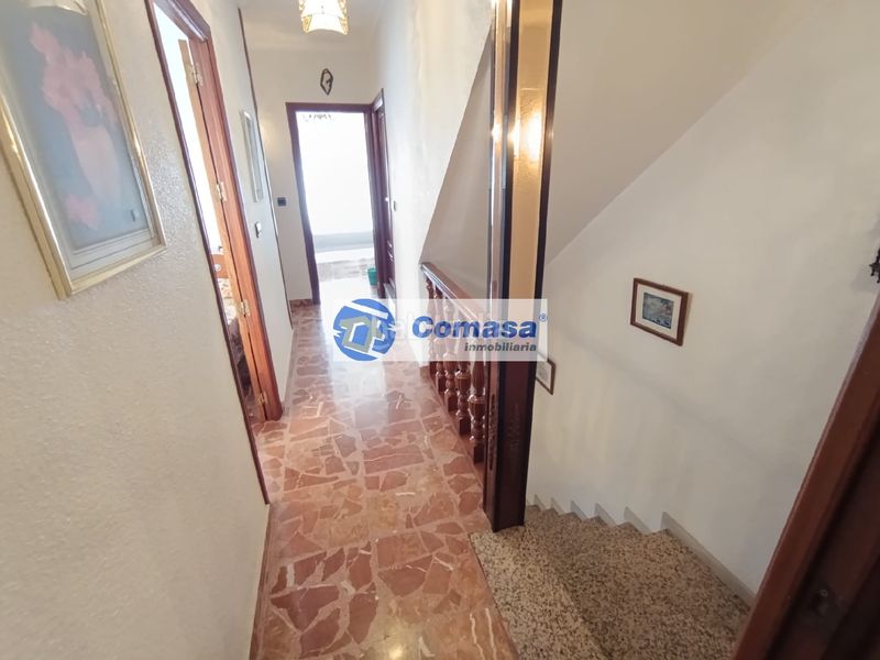 Foto f00dac95-811c-45d0-aecb-654b1939d6da. Casa amb aparcament a Fuensanta de Martos