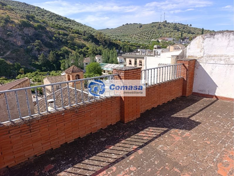 Foto f6658475-34f9-44b4-98cd-10b3f006e22c. Casa amb aparcament a Fuensanta de Martos
