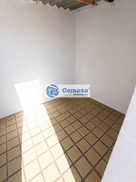 Foto 1520dad6-9b5f-48bb-863a-326c845e9e57. Pis a Martos