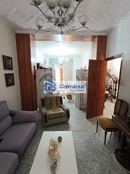 Foto 1d90a5af-b166-41a3-814a-541c829c3b52. Casa  parque en Martos