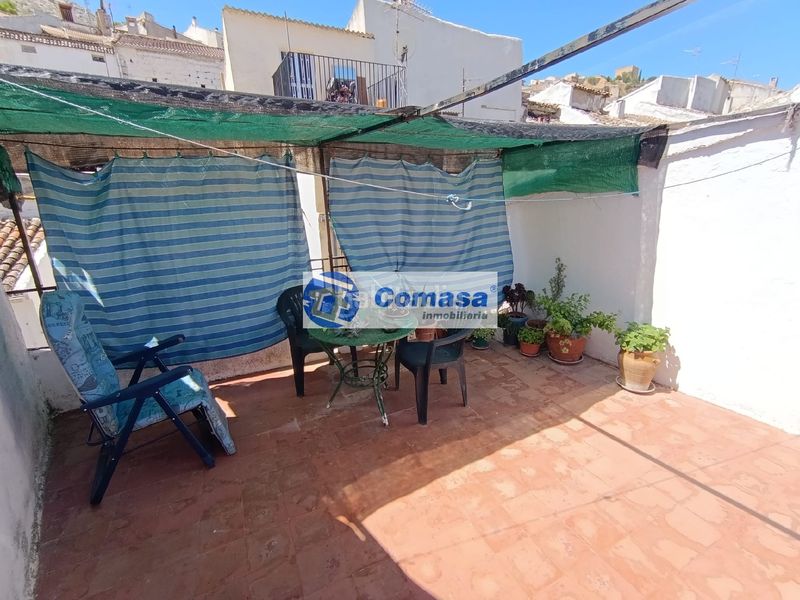Foto 650523a3-7631-4ba4-823e-1b9647785b99. Casa  m 30 en Martos