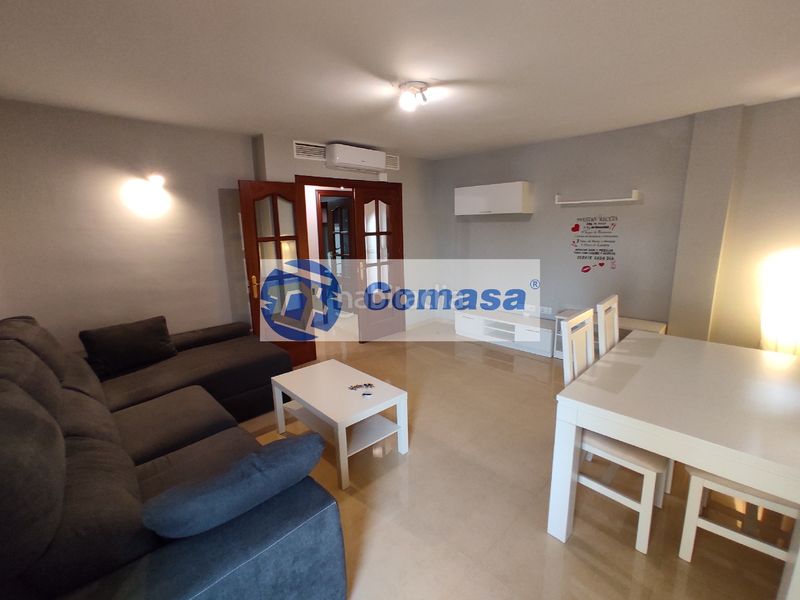 Foto 02942630-d902-4ce8-b68c-1f0907422fa7. Rent flat with heating parking in Martos