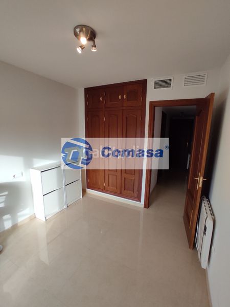 Foto 2ece91b0-b464-4294-a53d-0d6f33dbede5. Rent flat with heating parking in Martos
