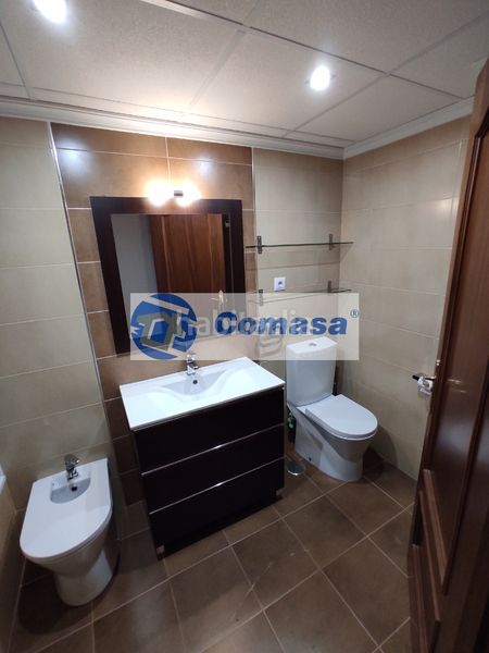 Foto 98955f0c-f9f9-4a84-b876-7fcb8aa792be. Rent flat with heating parking in Martos