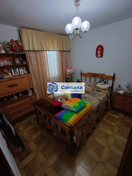Foto a14d8679-bcab-45bc-88c3-b4788f963a91. Casa a Martos