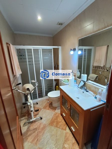 Foto d4253645-599b-4bb3-95a2-ba126f2a595b. Casa a Martos