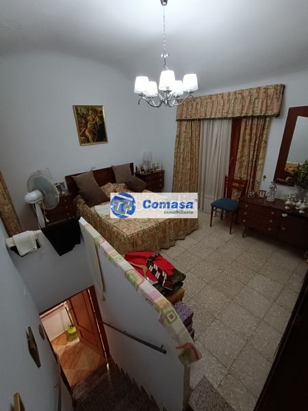 Foto e545e487-747e-4bce-95cb-2a70babca654. Casa a Martos