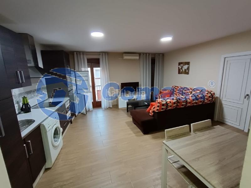 Foto 8a1d8488-c4bf-4c5f-9371-d04d7afc84ec. Rent flat with heating in Martos