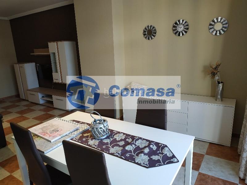 Foto 91ec45bf-ca81-48ba-8b77-db12cde660a6. Location appartement dans Martos