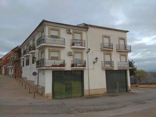 Pis  Calle las torres