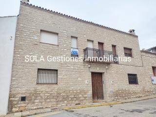 Casa  Plaza la santa cruz. Casa santa cruz