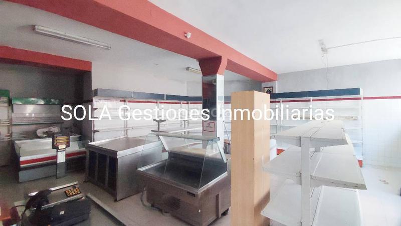 Foto 4f2f0b1b-c42d-427f-81ea-350cb6ab1e37. Edificio in Iruela (La)