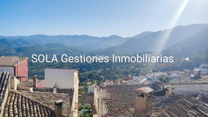 Foto 921cf41b-5e64-4e54-b506-cb5f62ae2b1a. Edificio in Iruela (La)