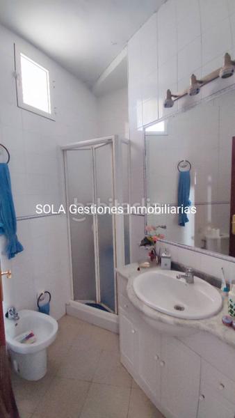 Foto d77de4db-6d24-4887-938d-63e349a1bf05. Edificio in Iruela (La)