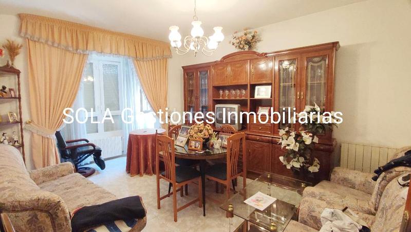 Foto 0cd950d1-950c-46e9-98bb-67c3143a1337. Edifici a Torreperogil