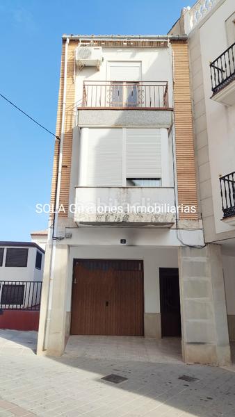 Foto cb272daa-b6f8-4d48-bb49-4559bae19450. Edifici a Torreperogil