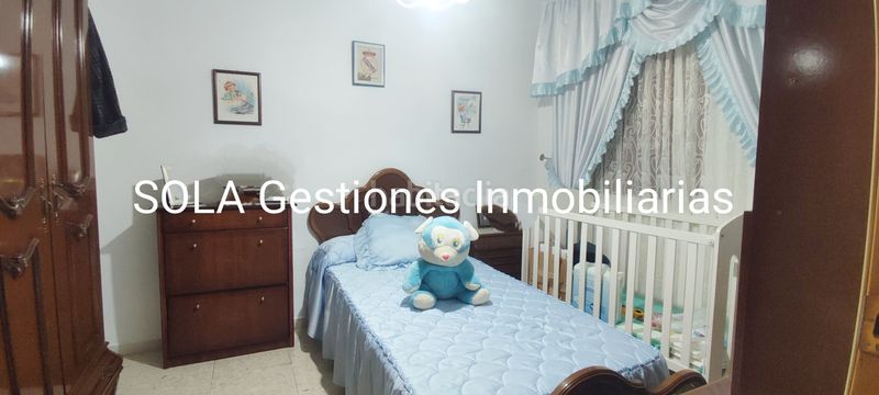 Foto b1db4a60-7ad8-4cde-bcce-ab1c167088fa. Pis a Rus