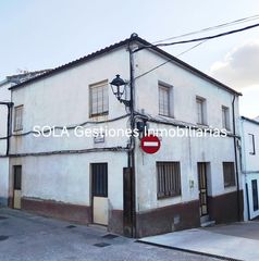 Casa in Torreperogil. Casa las torres