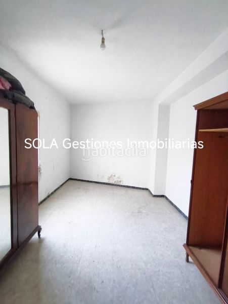 Foto a4861344-2059-42f2-8fcc-da58d819753c. Casa amb xemeneia a Torreperogil