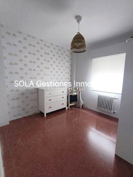 Foto 99d2f66d-e8bd-42d4-a56a-1fa89d6b27e3. Pis amb aparcament a Úbeda