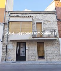 Casa a Torreperogil. Casa cruz
