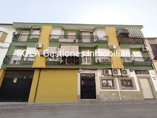 Pis  Calle sor angela de la cruz. Piso santa angela