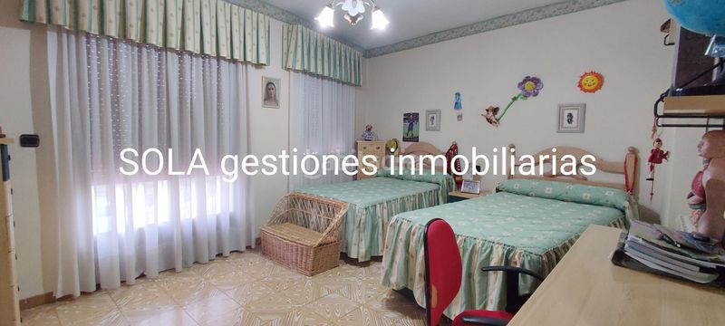 Foto 2aedb989-48f6-447b-b9a7-e4a8f9f95672. Casa amb xemeneia a Torreperogil