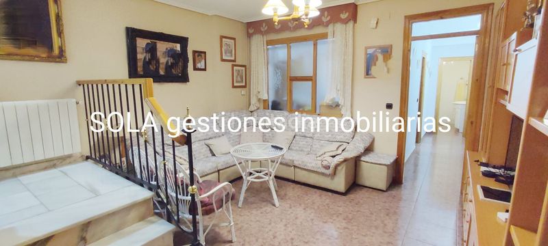 Foto 8e93d898-3e7d-4552-8408-f93ed534357c. Casa amb xemeneia a Torreperogil