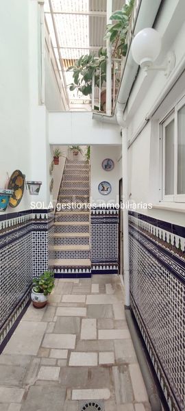 Foto c42c5b75-4c33-42a5-9be6-03de46a979ab. Casa amb xemeneia a Torreperogil