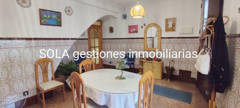 Foto c964eda5-65e6-442c-b2a3-37c2994f1015. Casa amb xemeneia a Torreperogil