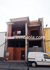 Casa  Calle sor angela de la cruz. Vivienda en construccion