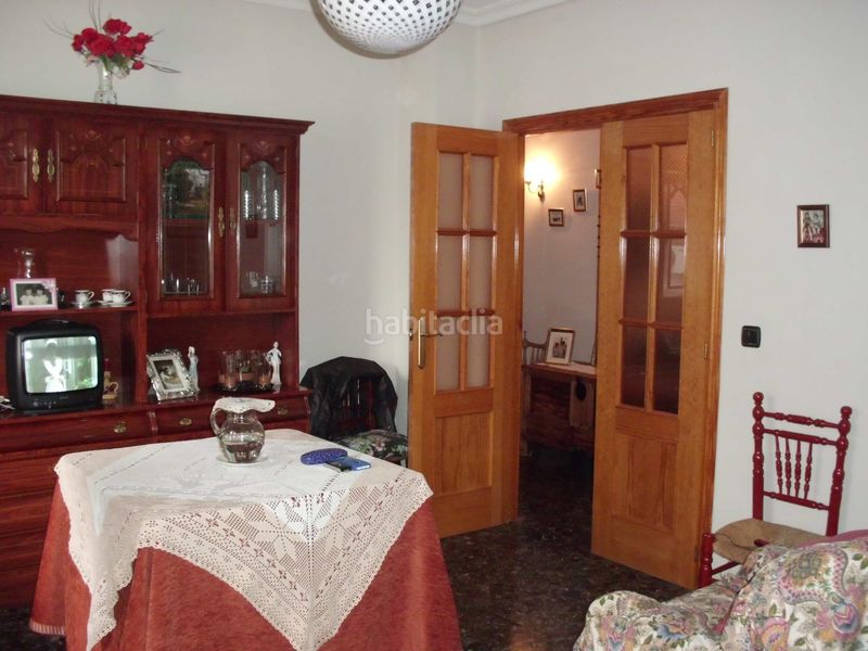 Foto a0b6cf61-b9c7-41a6-8188-16b45a4ae279. Flat in Torreperogil