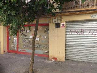 Local Comercial a Calle alcalde cruz ceballos 6