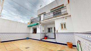 Casa adossada a Ciudad Jardín - Zoco. Casa adosada, situada en los olivos borrachos. de 5 dormitorios,