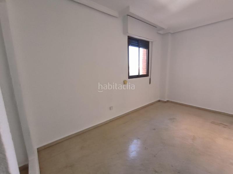Foto d466b080-d025-4d06-8b24-9c040753b7f3. Piso gran oportunidad de inversión piso en la zona de derecho y de la rivera con fabulosas vistas en Córdoba